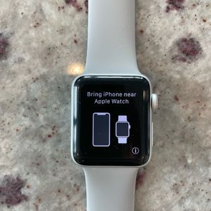 Apple Watch Series 3 Silver 38MM S/M Grey Band with GPS